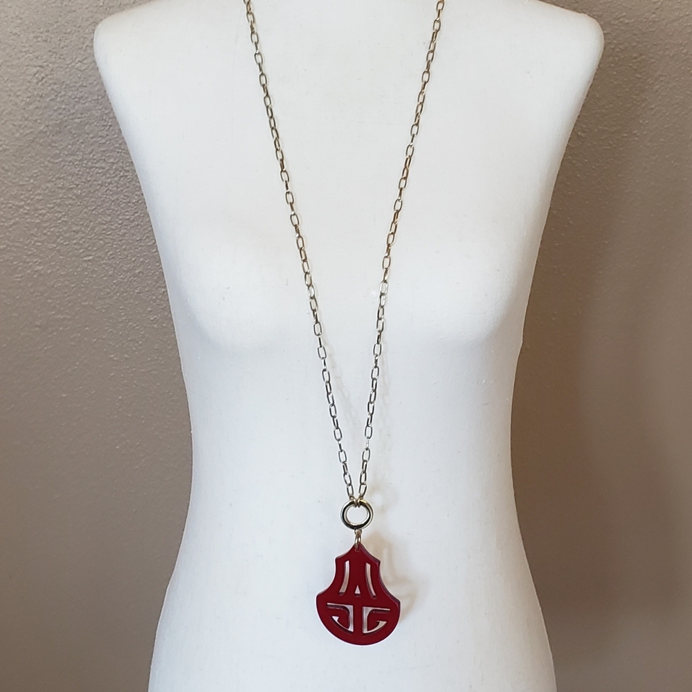 Elegant Red Pendant Necklace